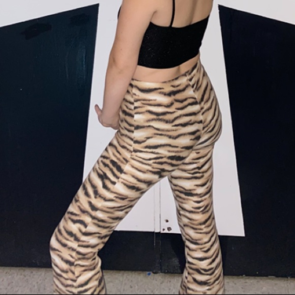 Soft flare tiger pants